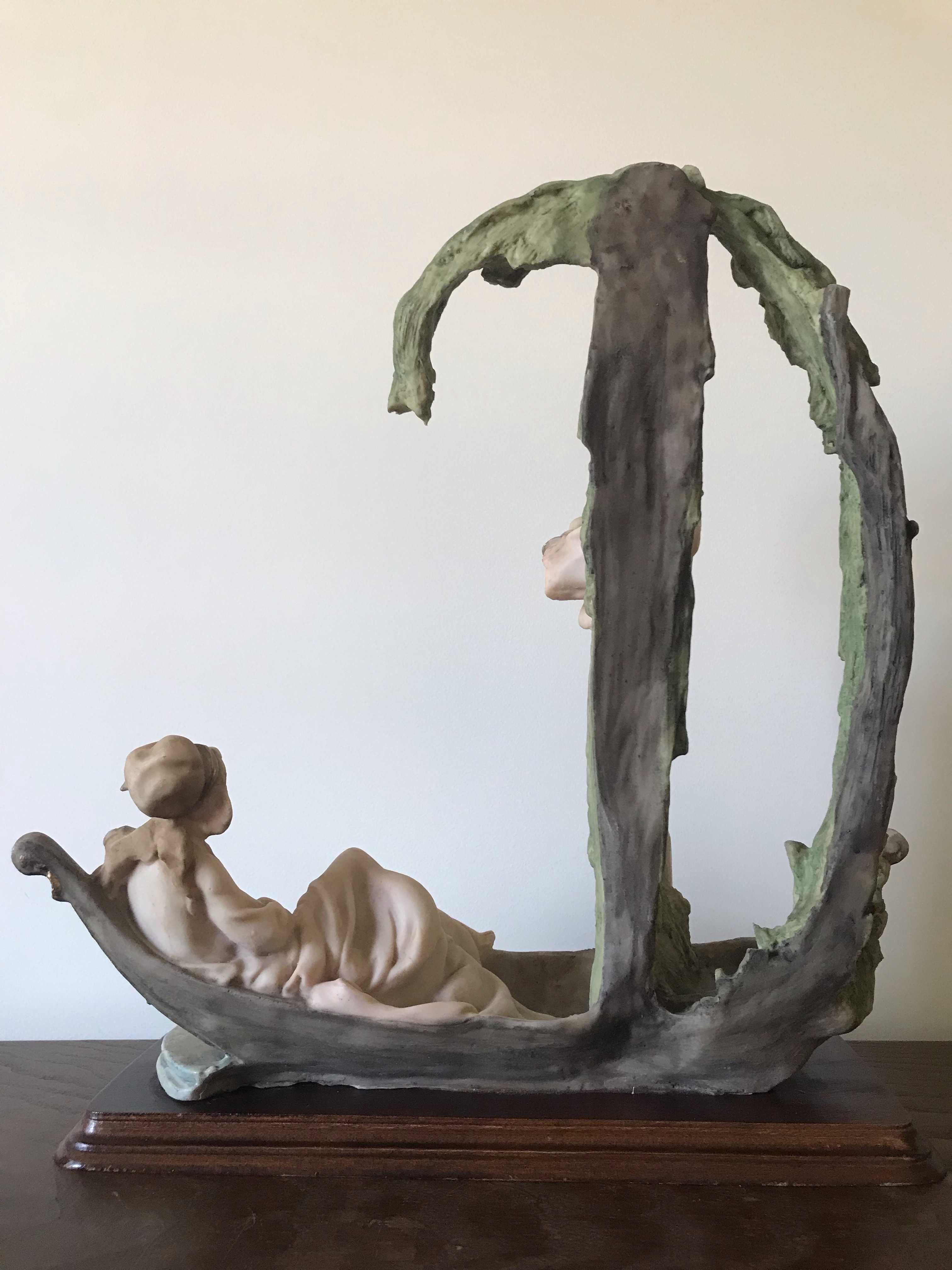 Estatueta em Marfinite