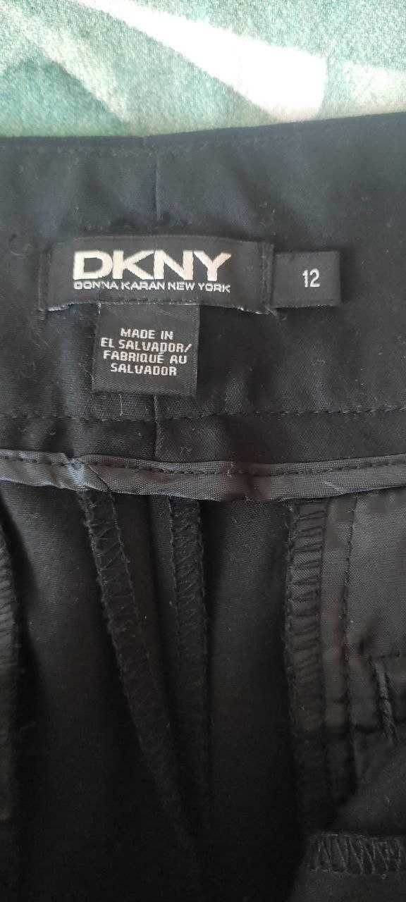 DKNY укорочені брюки 52-54 розм.