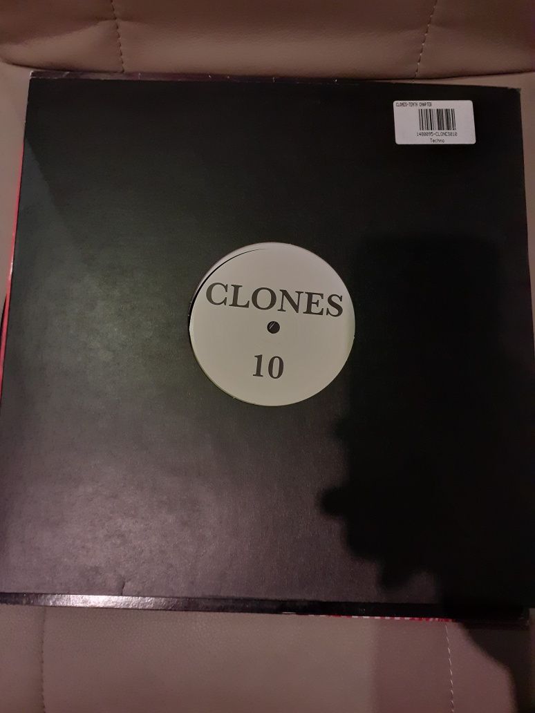 Clones - Tenth Chapter winyl
