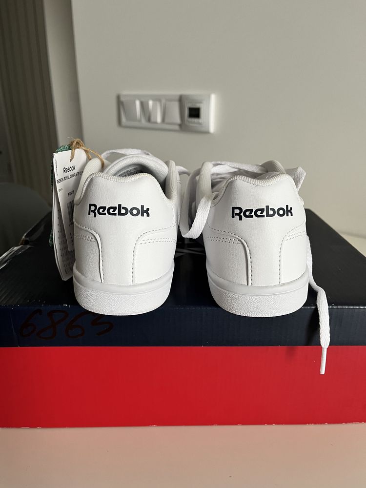 Продаи кеды Reebok