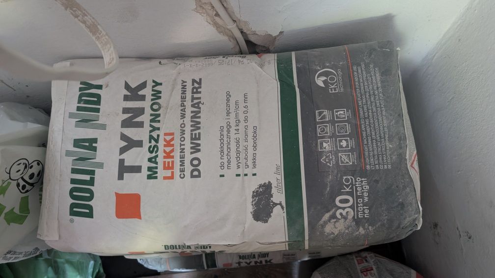Tynk maszynowy lekki CEMENTOWO-WAPIENNY do wewnątrz ponad 150kg
