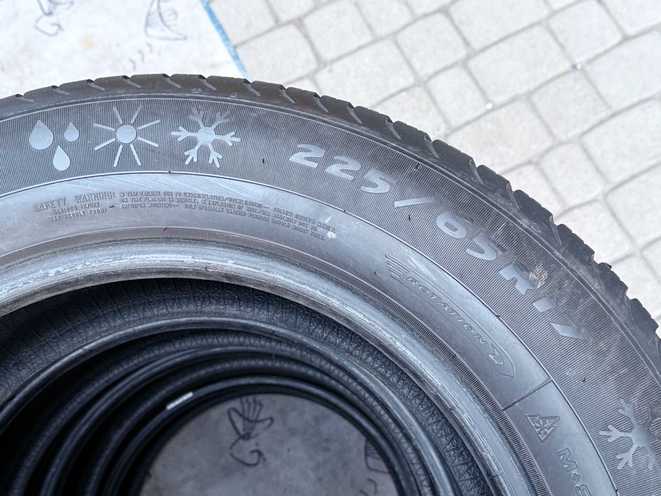 Продам комплект резины 225.65.R 17
