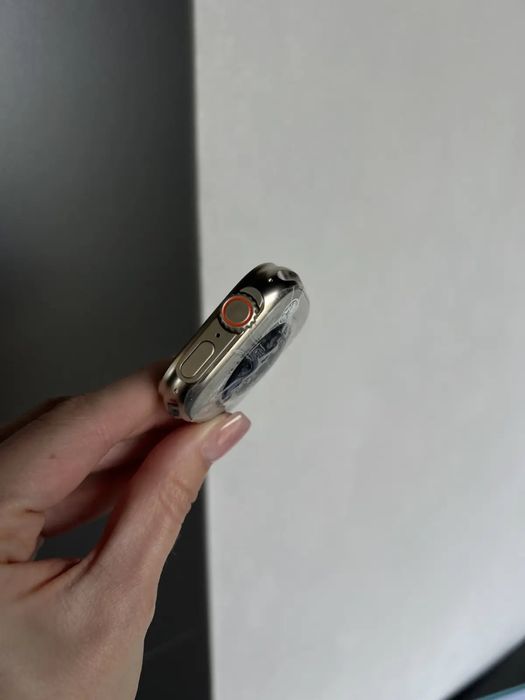 Подарунковий набір 5 в 1(часи, павер, навушники, кабель…)