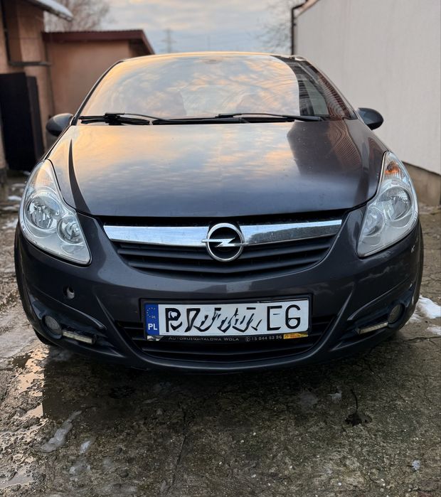 Sprzedam pilnie opel corsa 1.4 LPG 2010