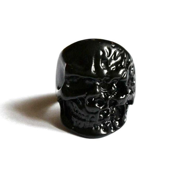 Czarny sygnet ze stali chirurgicznej Czaszka R 23