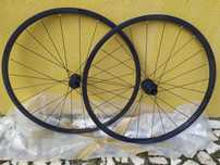 par de rodas de estrada Bontrager Paradigm Disc