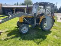 Ursus C 328 / 330 z turem