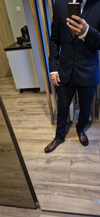 Garnitur, buty, pasek i krawat
