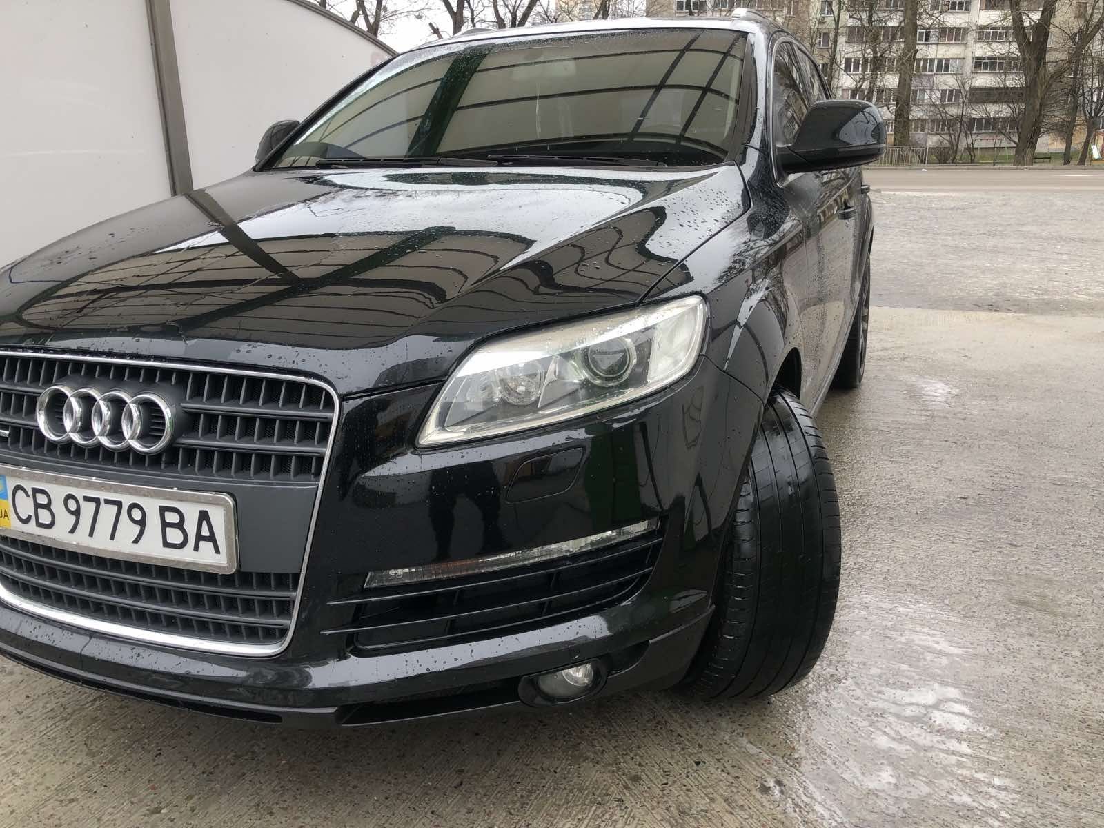 Продам авто AUDI Q7