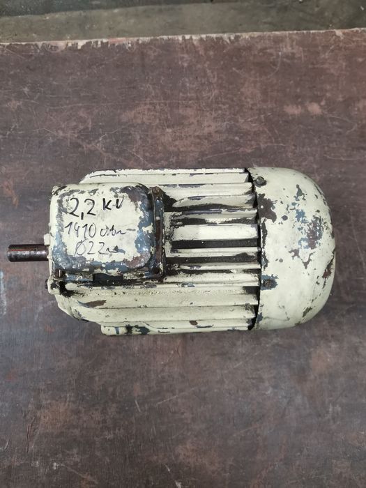 Silnik elektryczny 3 fazowy 2.2kw 1410obr