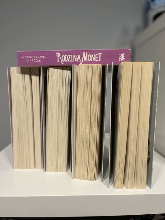 Ksiazki Rodzina Monet 5 czesci