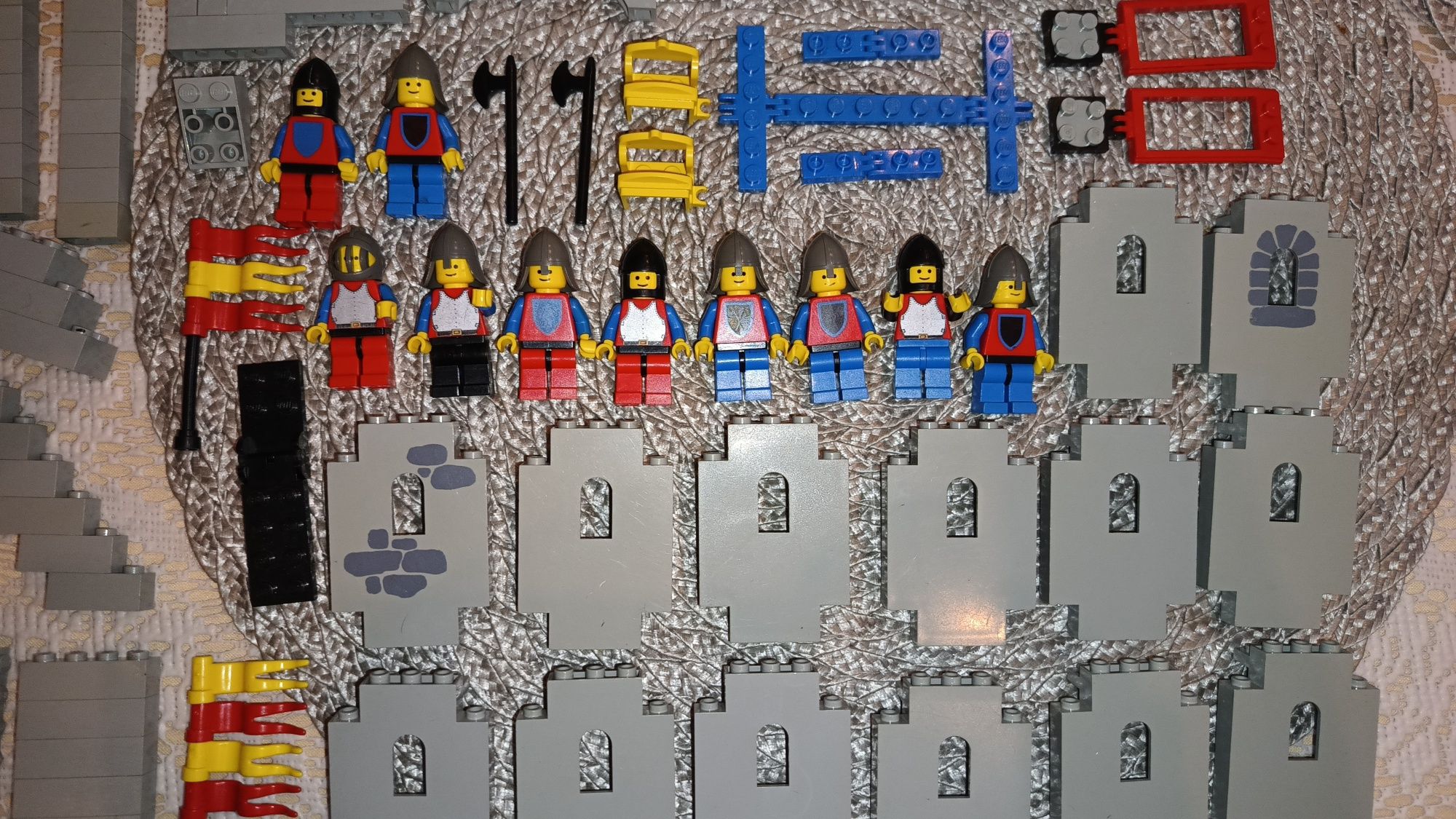 Lego figurki rycerze castle panele zamków old Grey ludziki siodła kg