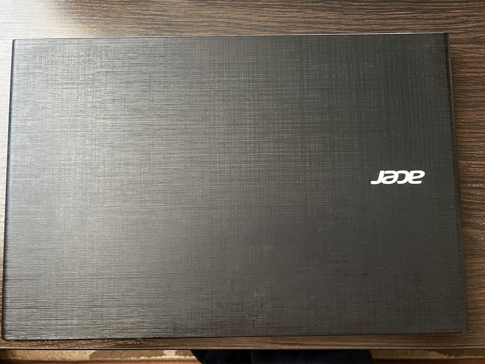 Ігровий Acer E5-573G (i5-4x2,7Ghz/8gb/NVIDIA 940m/SSD-120gb/HDD-500gb)