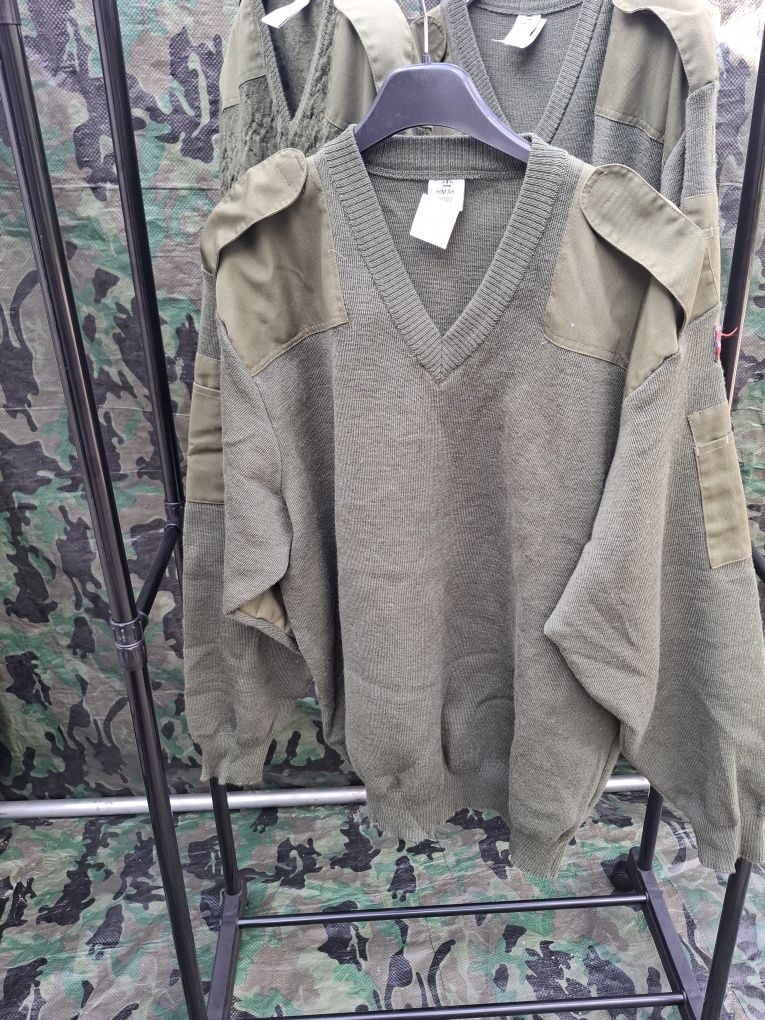 Sweter wojskowy khaki HMAK  kołnierzyk w szpic