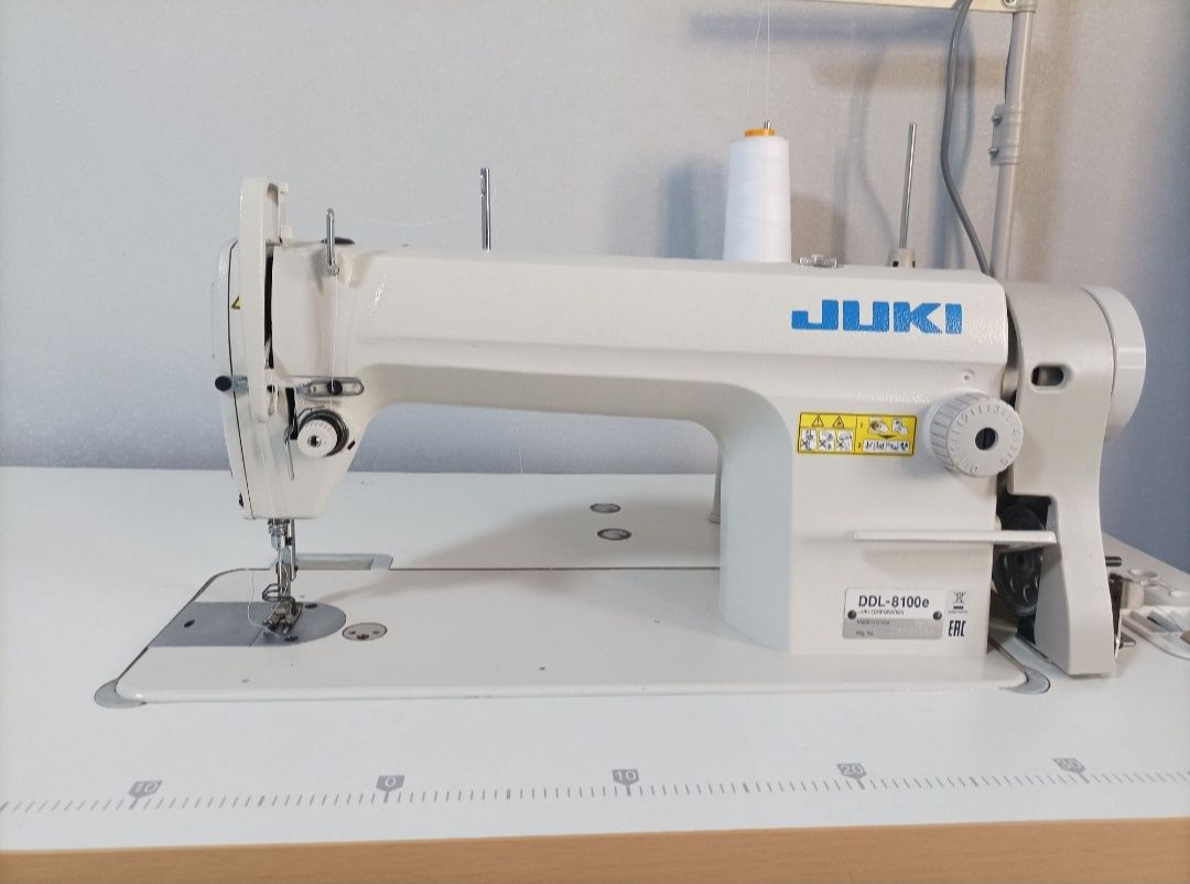 Швейна машина Juki 8100-e
