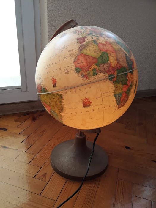 Globus podświetlany retro