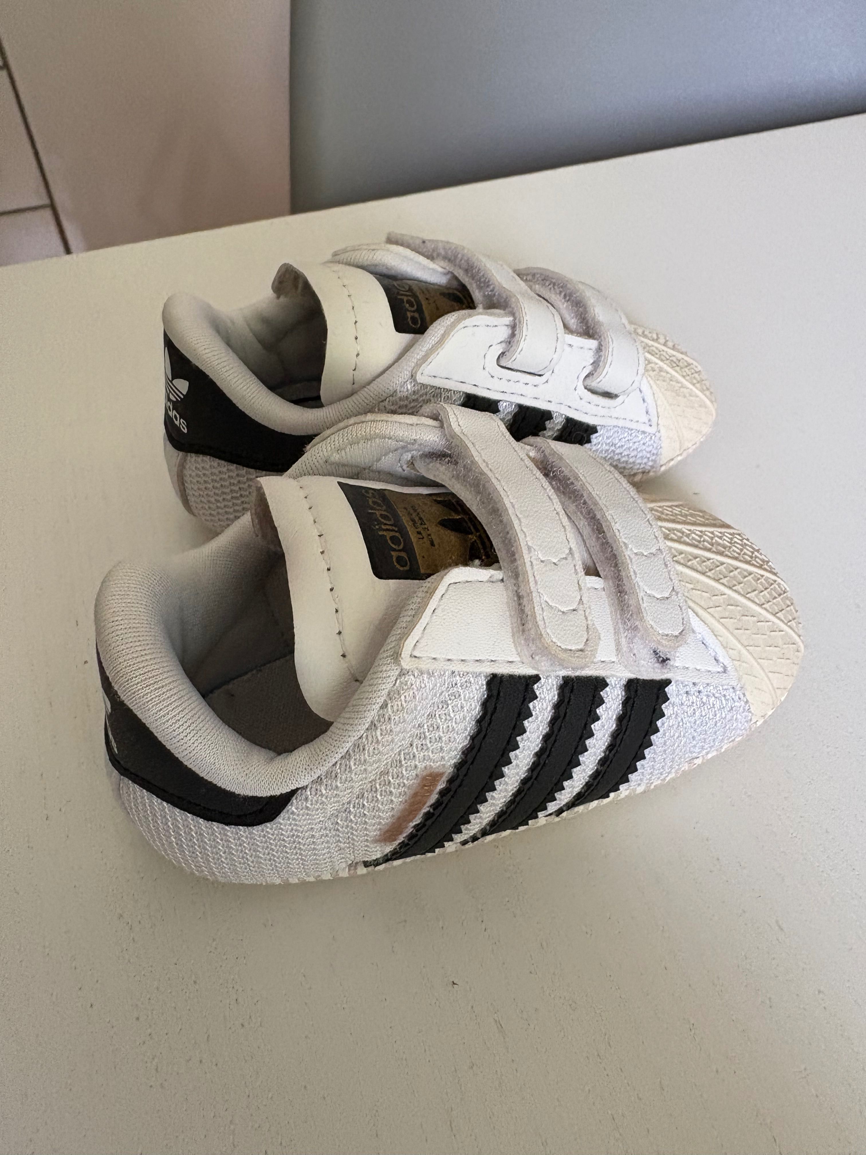 Sapatilhas de bebé, da Adidas