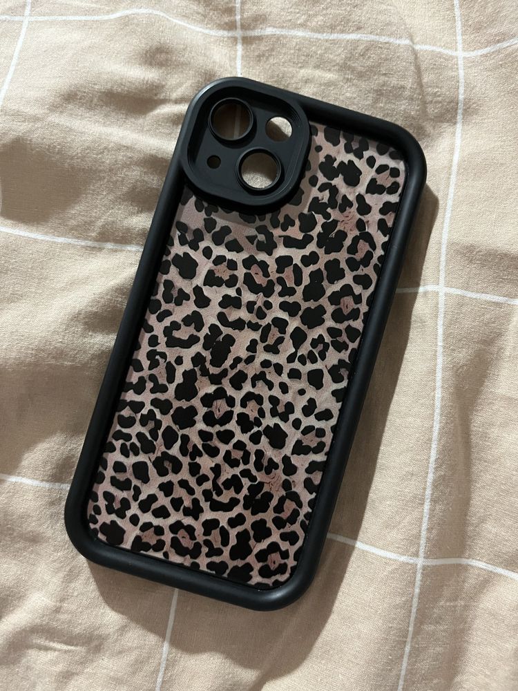 Etui w panterke