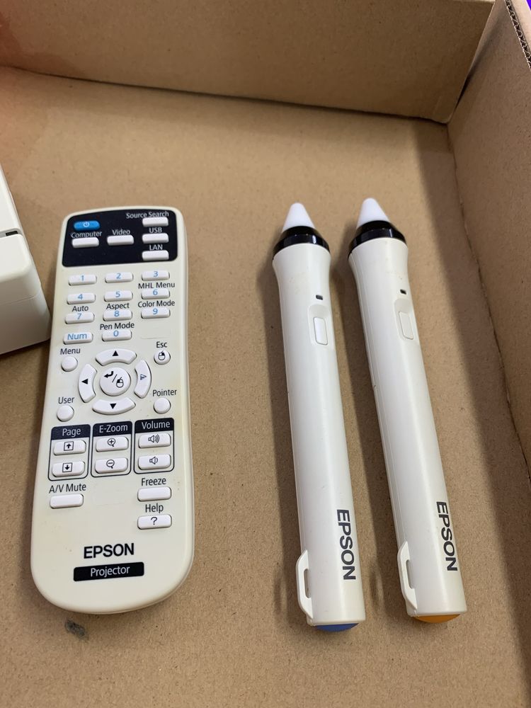 Projetor Epson EB-595Wi