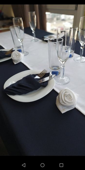 Синя скатертина, раннери, серветки / скатерть, салфетки