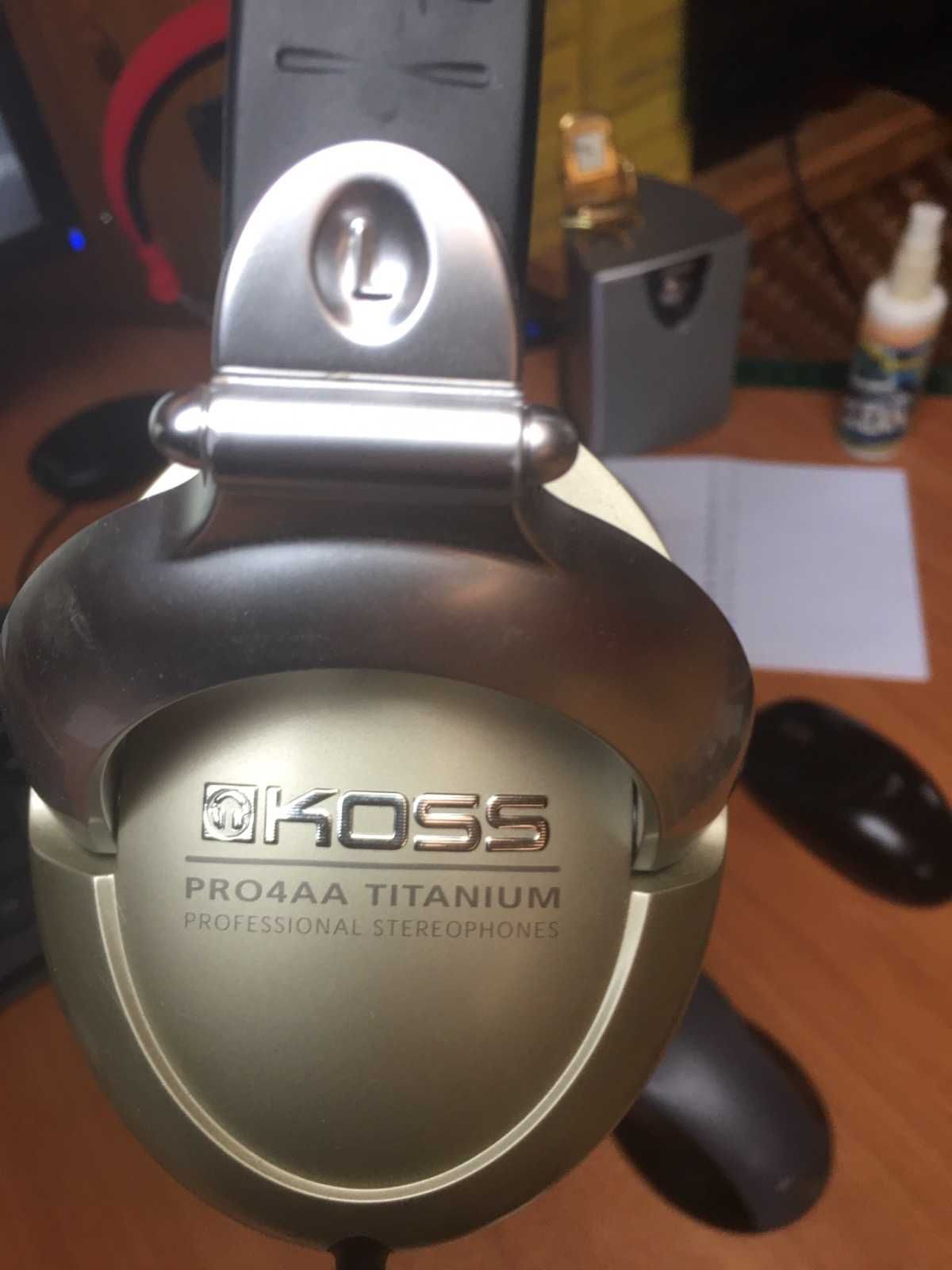 Koss PRO 4AA Titanium студийные наушники закрытого типа