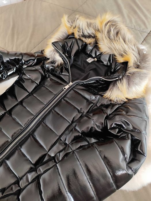 Casaco com carapuço