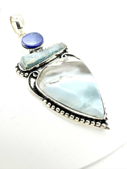 zawieszka, wisior kamień
owyhee opal, kyanit, lapis lazuli. Próba 925