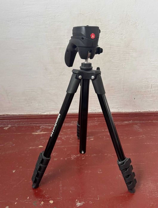 Штатив Manfrotto compact action black