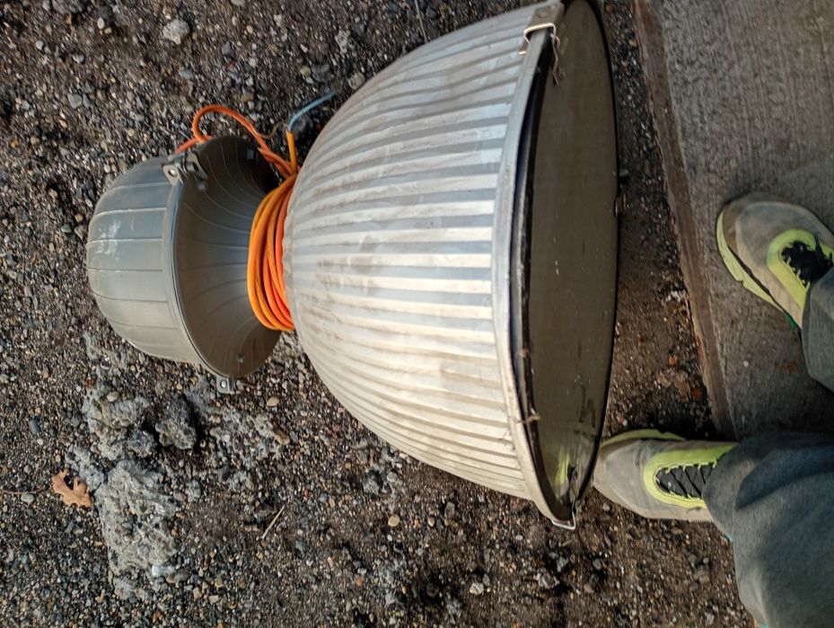 Duża lampa warsztatowa