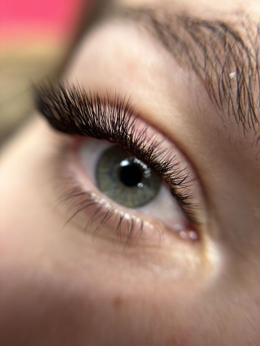 Наращивание ресниц по очень приятной цене