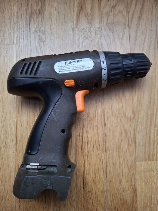 шуруповерт дш-3016к Енергомаш шурупокрут