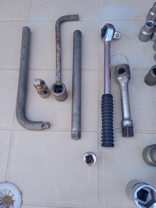 Продам набір головок