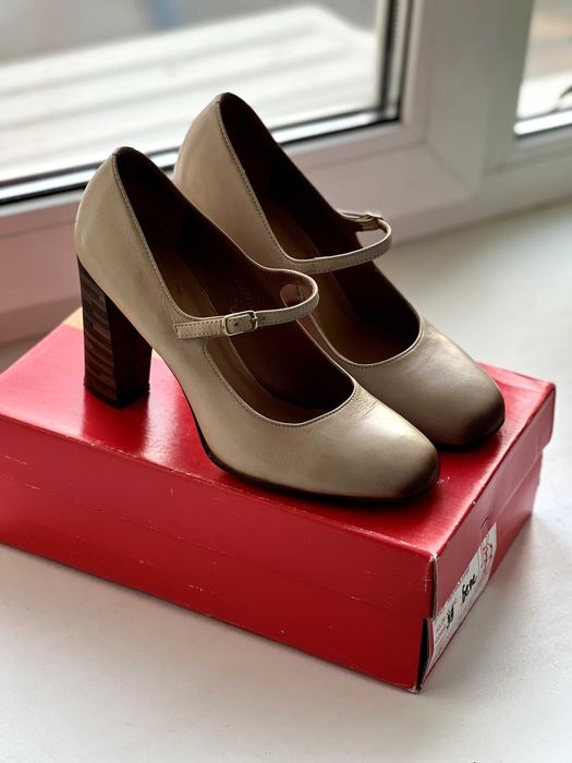 Шкіряні туфлі, розмір 39