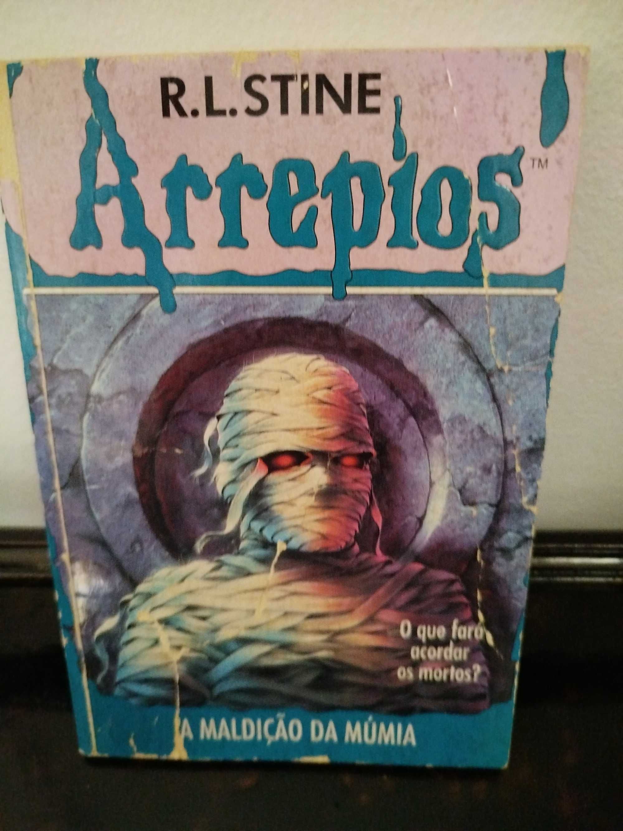 Conjunto de livros "Arrepios"