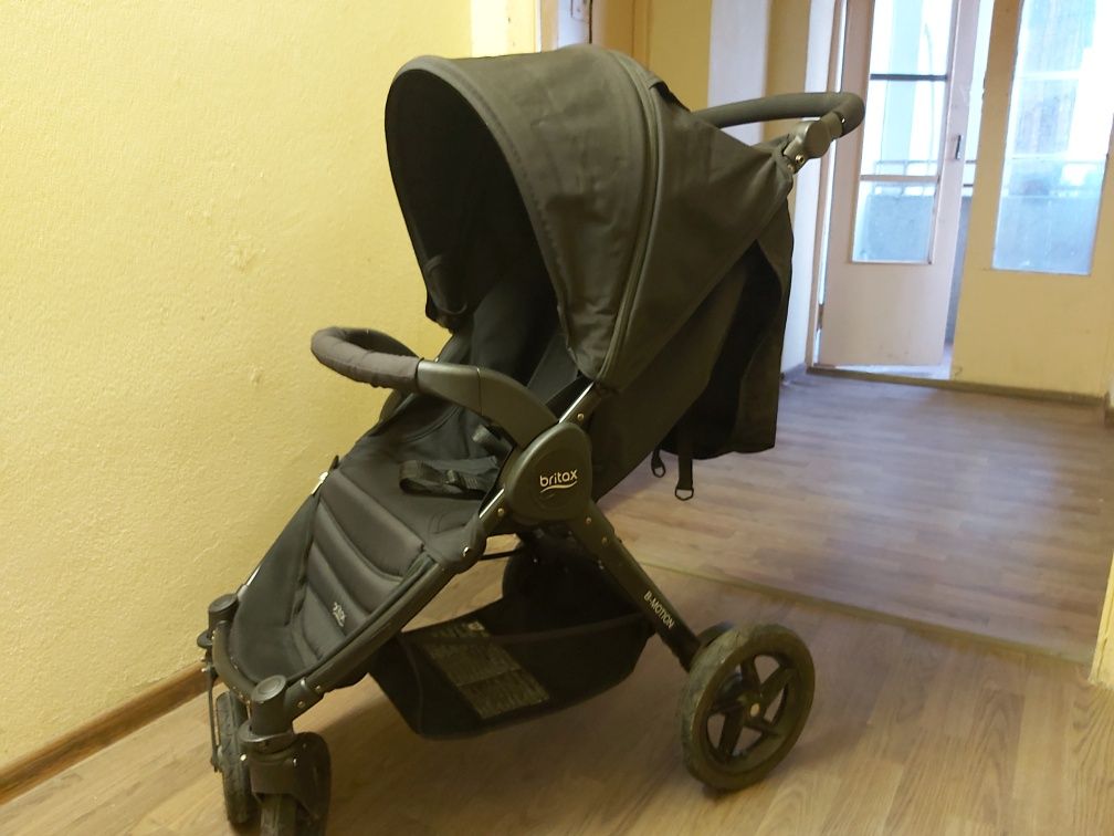 Продам коляску Britax b-motion. Цена снижена !!!