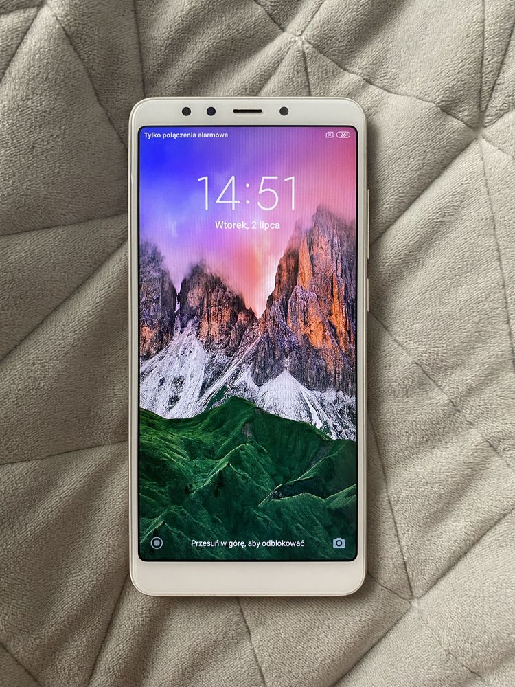 Telefon Xiaomi Redmi 5 w kolorze złotym