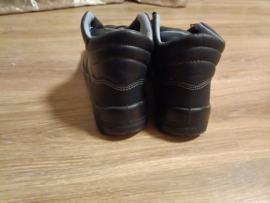 Ботинки рабочие фирмы TALAN (41 размер)