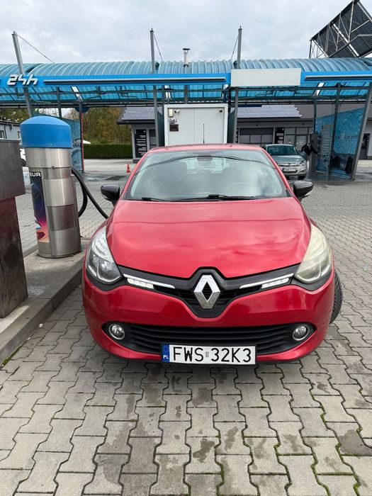 Renault Clio Sprzedam samochód w bardzo dobrym stanie.