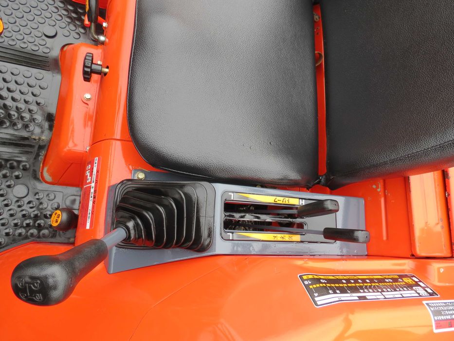 Трактор мінітрактор японський yanmar kubota