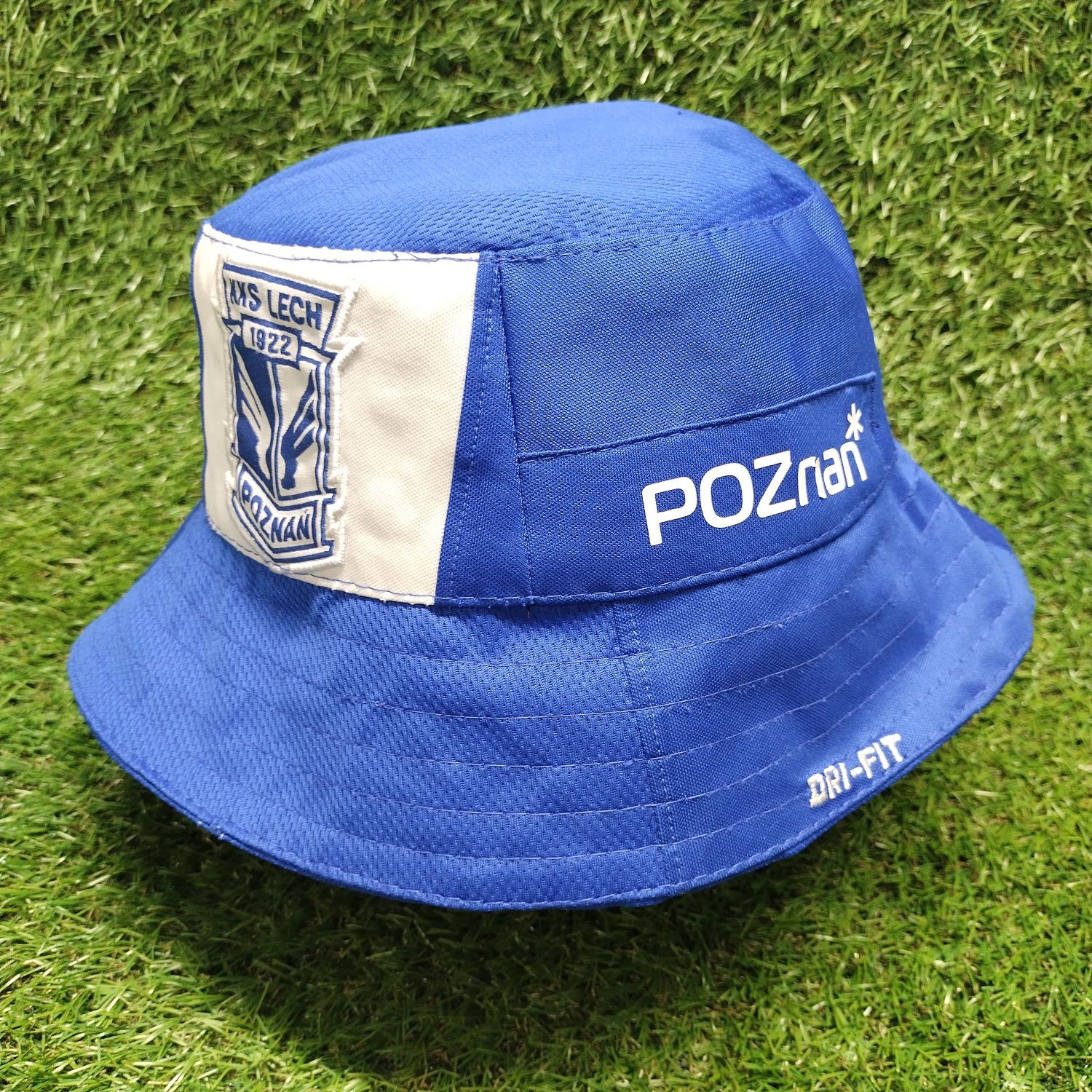 Czapka buckethats Lech Poznań