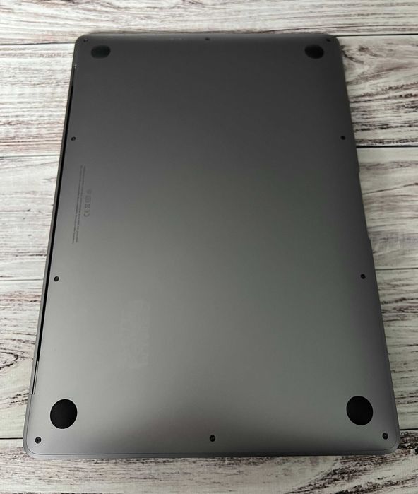 Apple Macbook Air 2020 M1 / 16Gb / SSD 256Gb