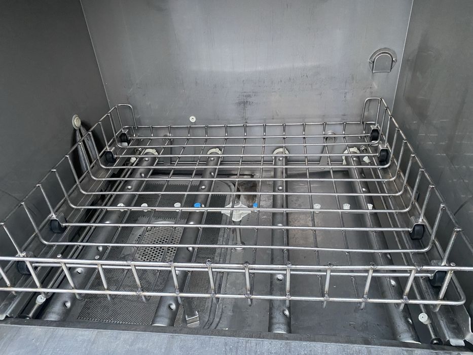 Zmywarko wyparzarka gastronomiczna Meiko FV 130.2
