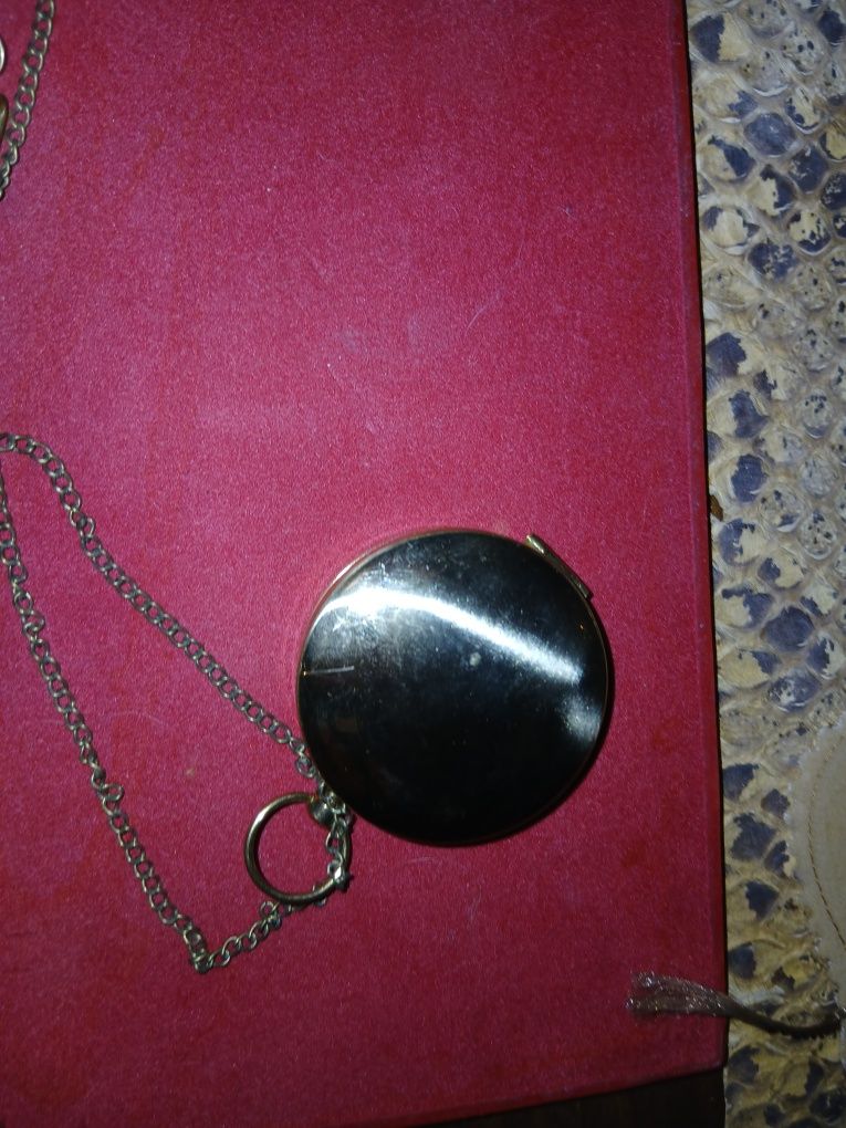 Bússola nova por  15 € cada