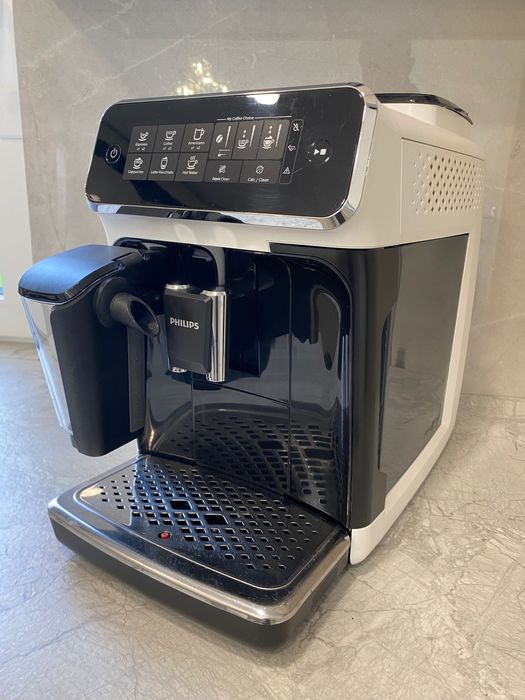 Кавомашина Philips EP 3243 LatteGo