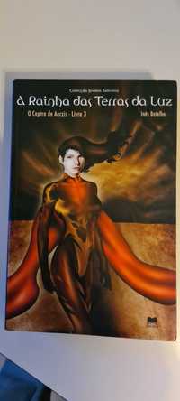 Livro "A Rainha das Terras da Luz" de Inês Botelho (Português)