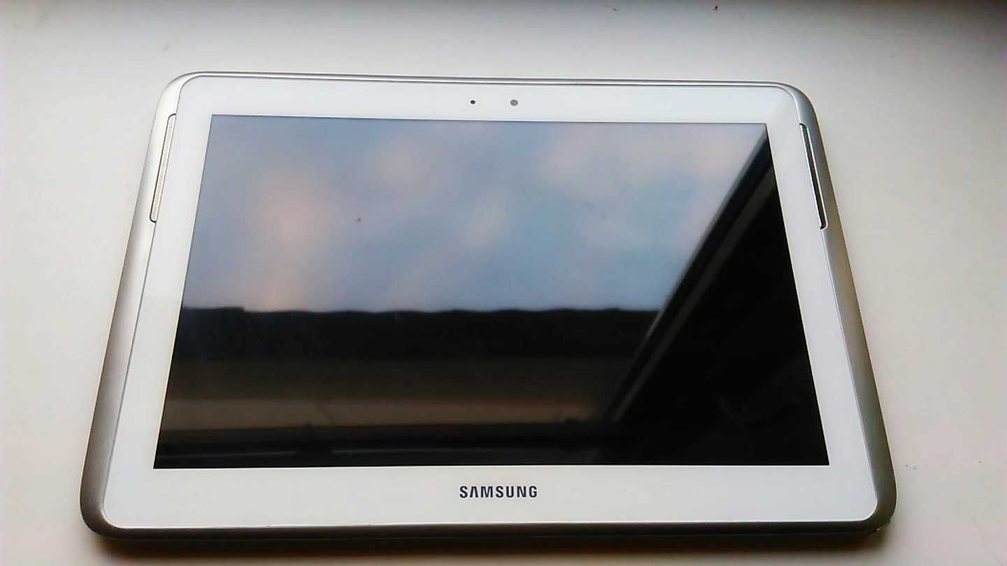 Планшет Samsung GT-N8000 10.1: IPS,2/16GB,7Ач, SIM, SD-Card,Android 9