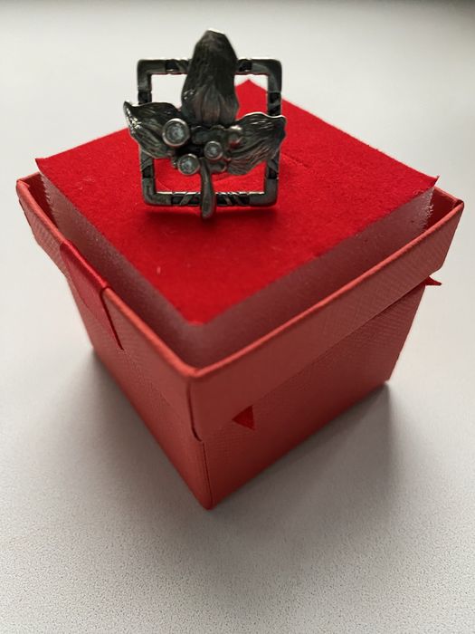 Серебряное кольцо