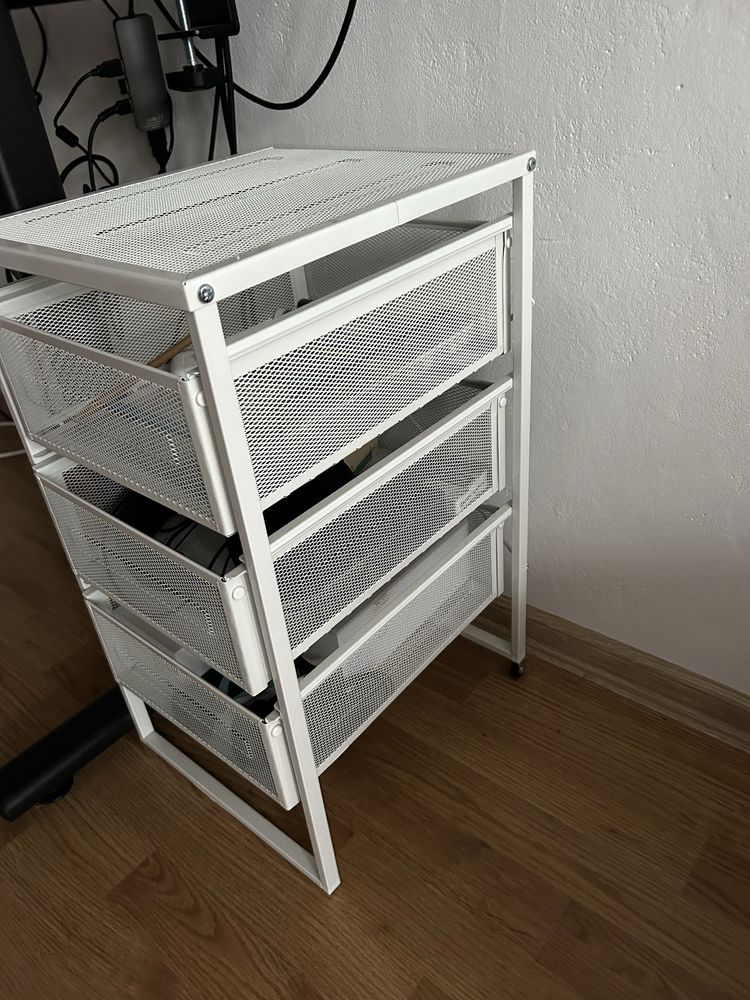 Szafka z trzema szyfladami metalowa z ikei