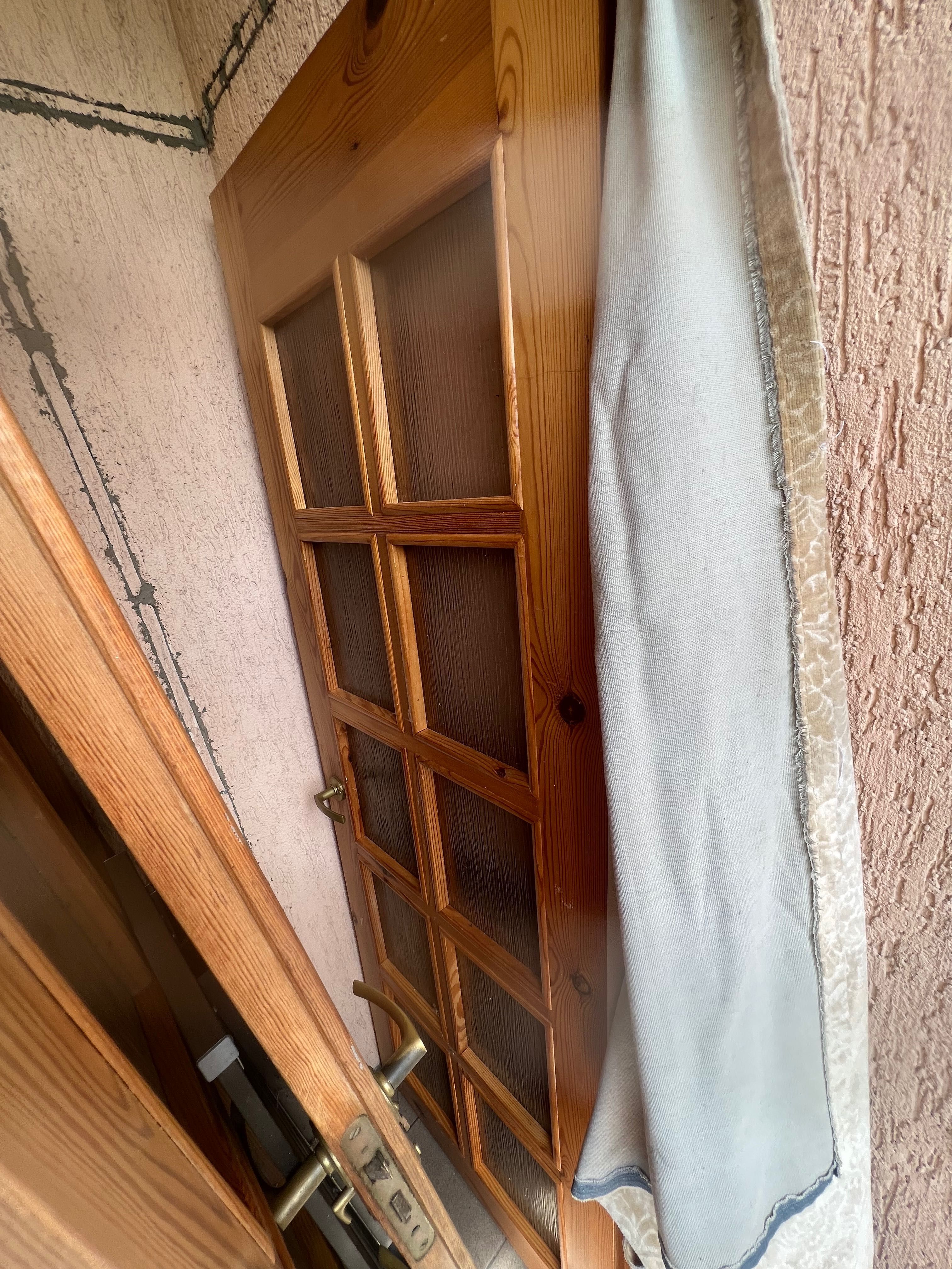 Drzwi wewnętrzne  tylko prawe drewniane sosna 2 szt
