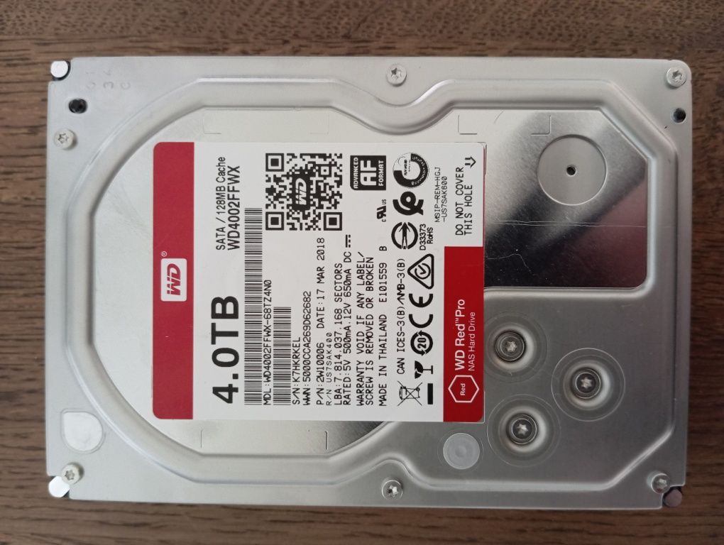Жорсткий диск Western Digital 4.0 TB Sata / 128 MB WD4002FFWX червоний